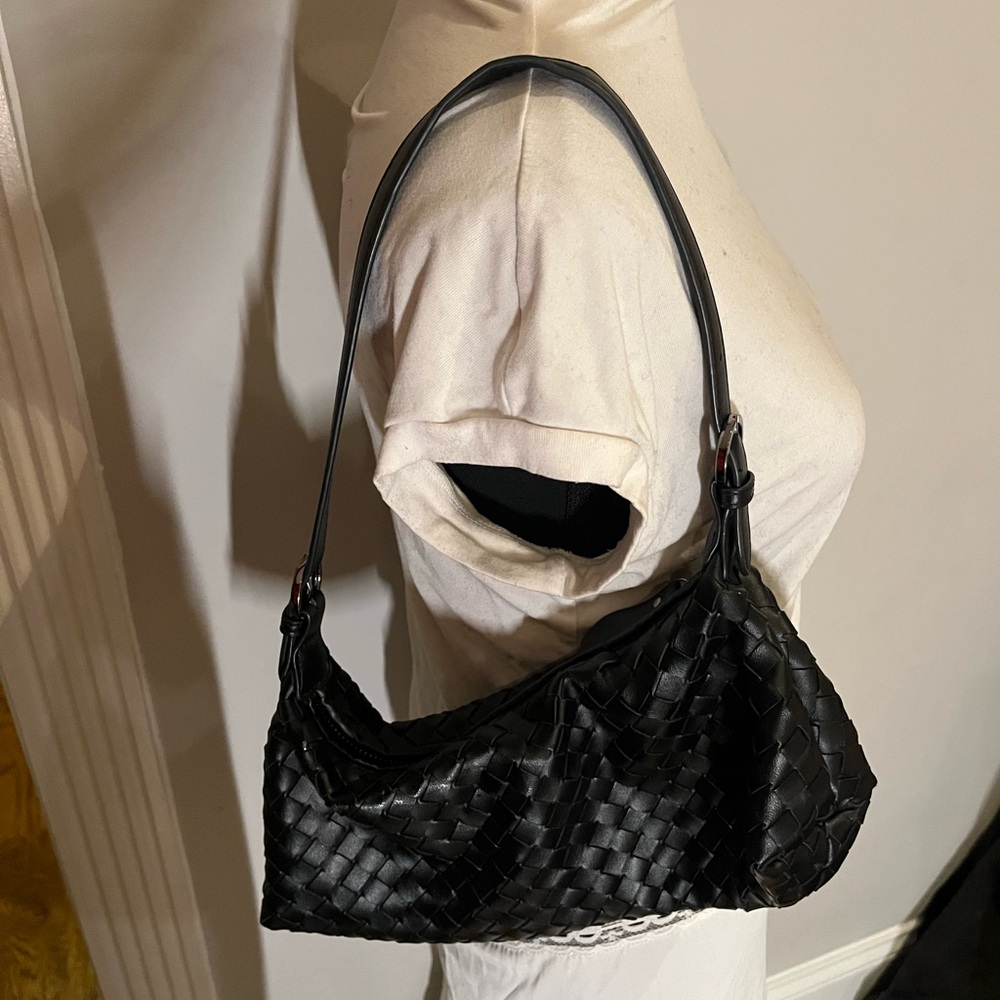 Woven Leather Shoulder Bag - Black